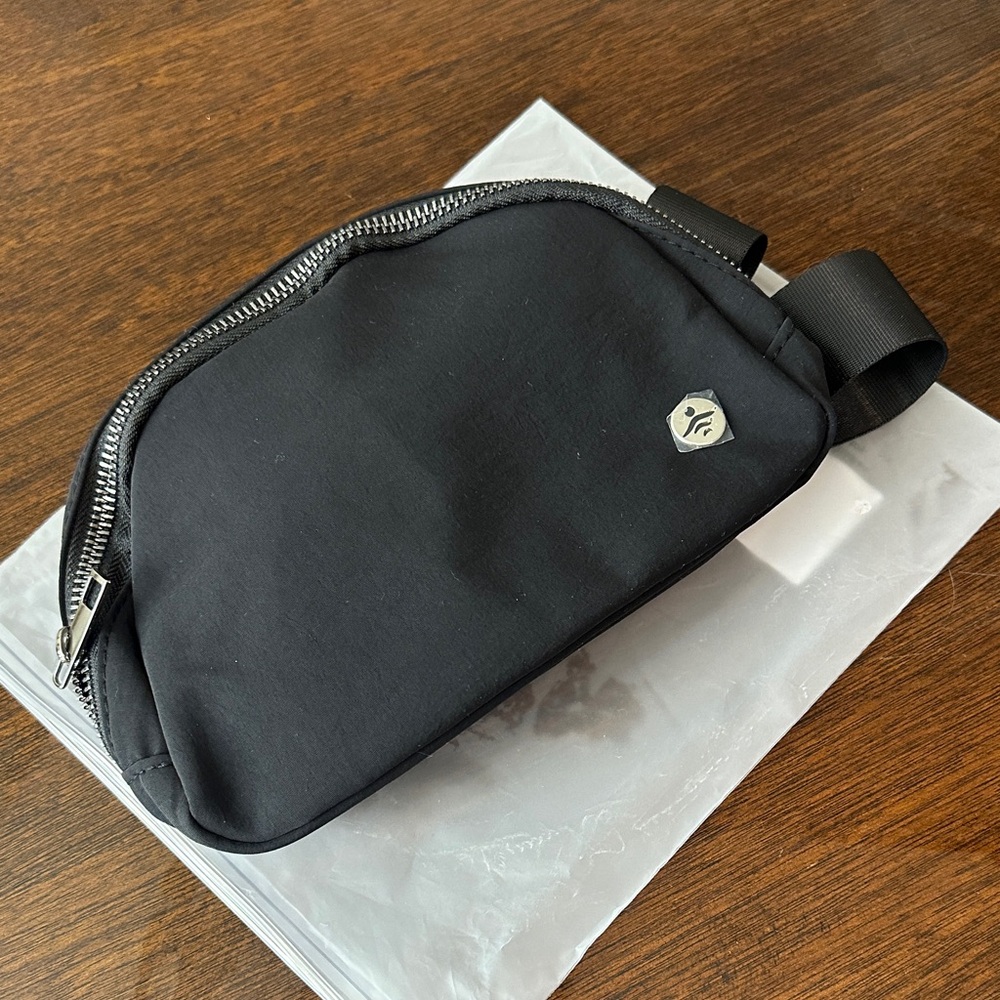HALARA Black Belt Bag for Men